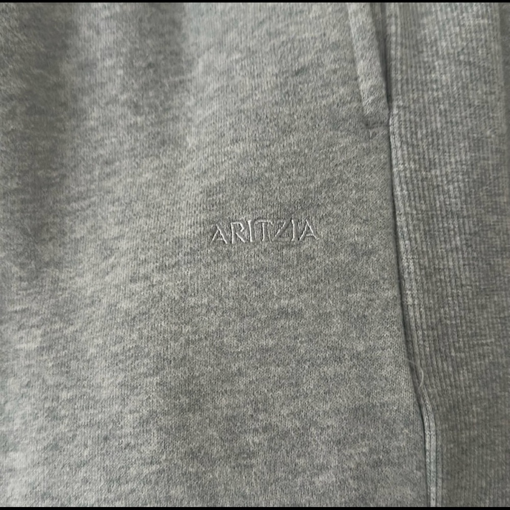 Aritzia TNA set